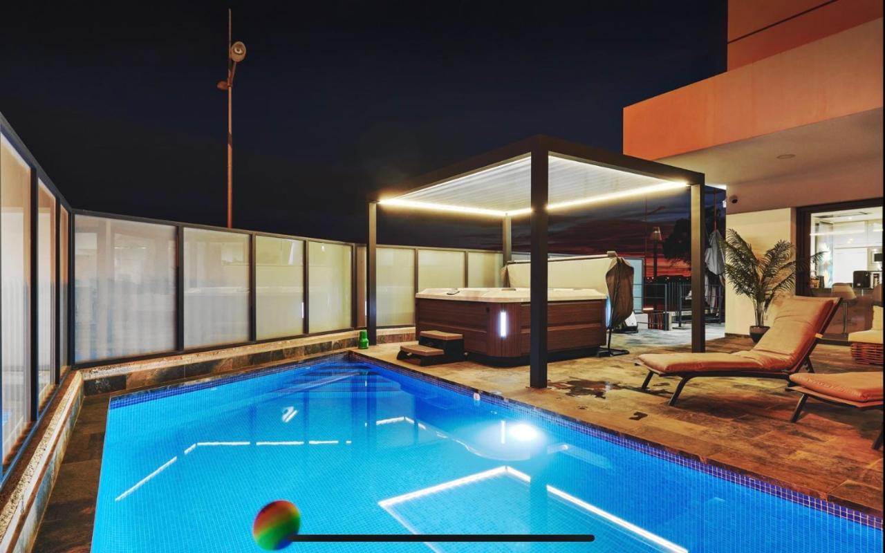 Fee4me With Pool In Dolores, Alicante